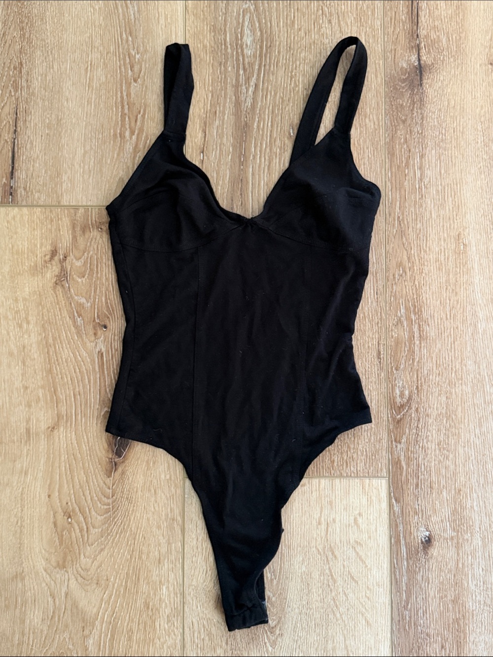 Reformation | Black Sculpted V-Neck Bodysuit | size XS | Soft and Stretchy